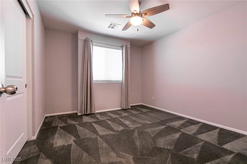 6642 Evander, North Las Vegas, NV 89086