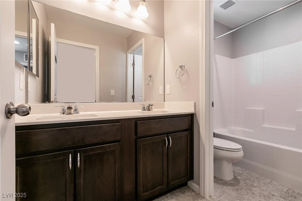 6642 Evander, North Las Vegas, NV 89086