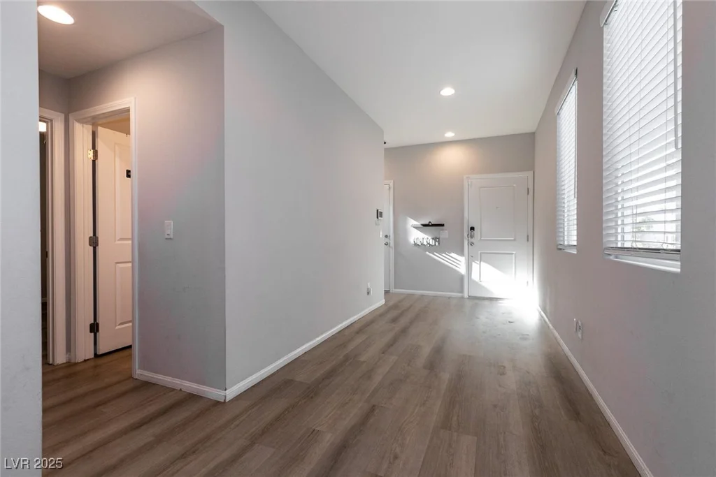 6642 Evander, North Las Vegas, NV 89086
