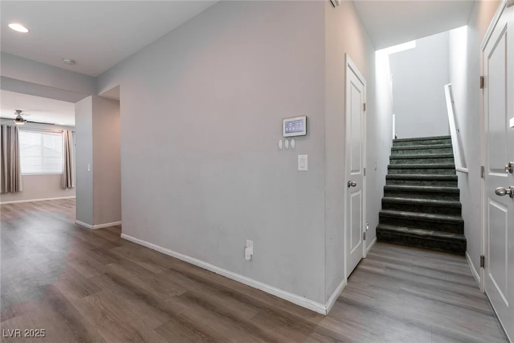 6642 Evander, North Las Vegas, NV 89086