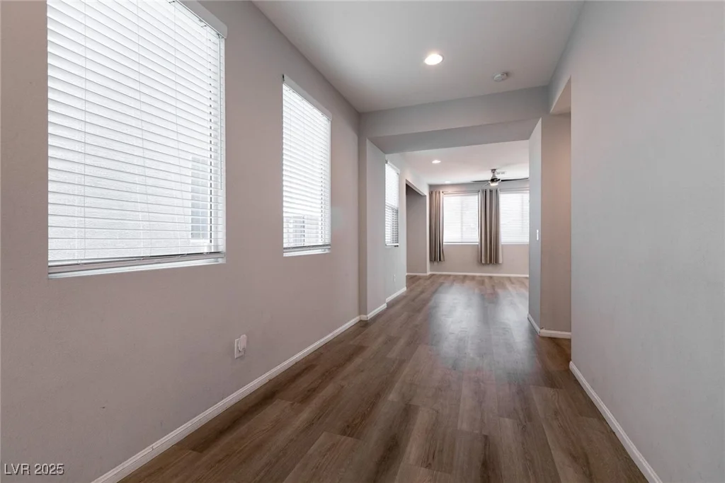 6642 Evander, North Las Vegas, NV 89086
