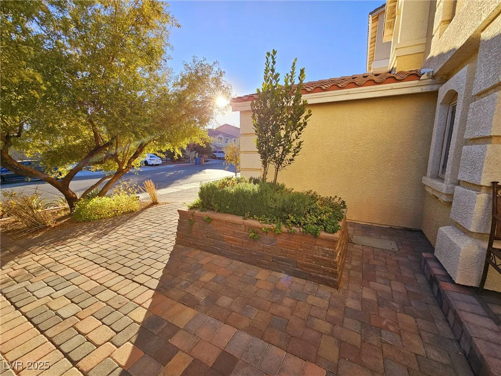 1142 Sax Fifth, Henderson, NV 89052