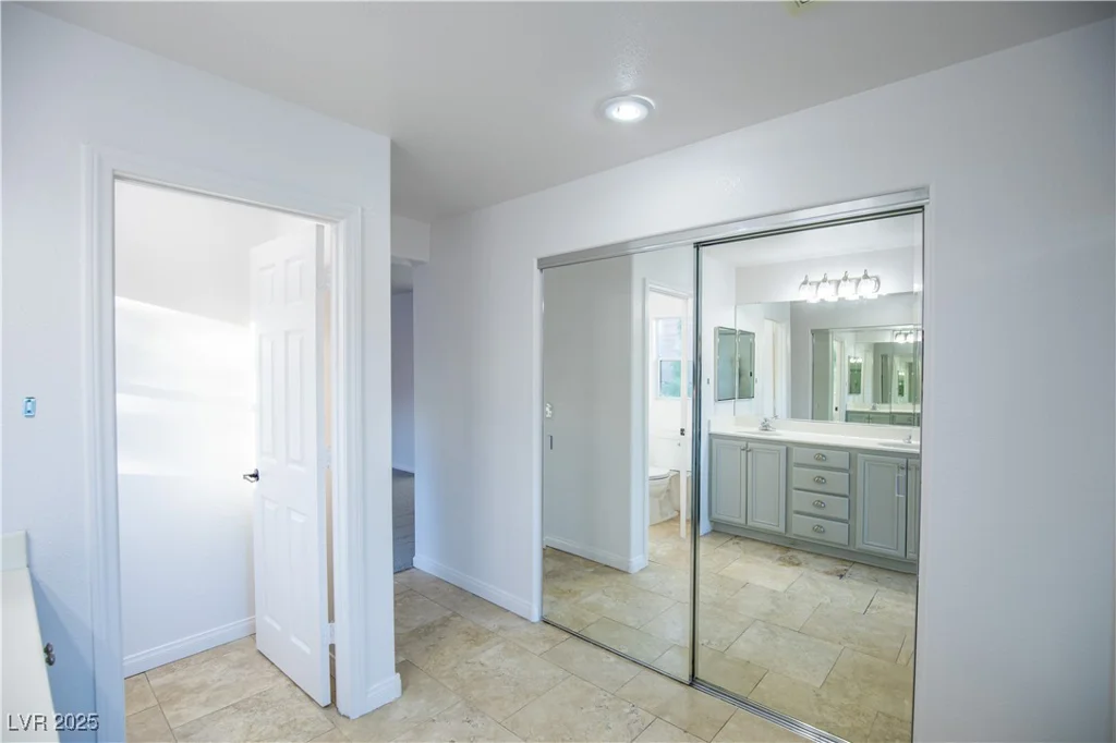545 Playa Linda, Las Vegas, NV 89138
