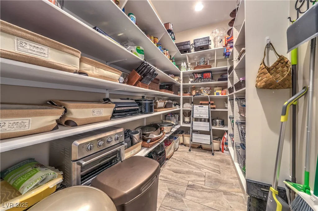 6177 Lautman Ridge, Las Vegas, NV 89141
