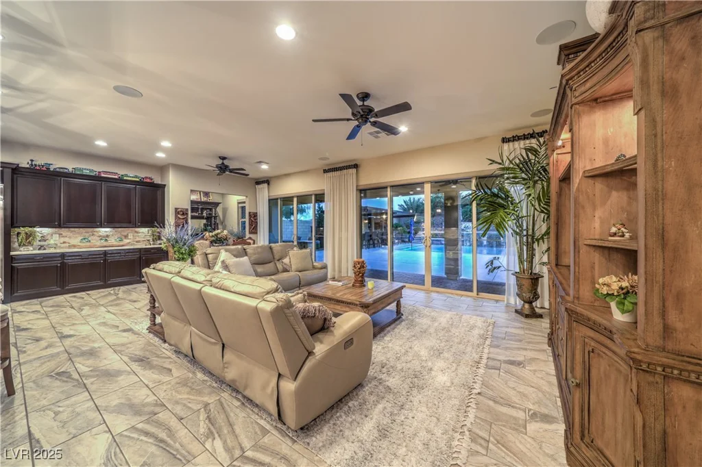 6177 Lautman Ridge, Las Vegas, NV 89141