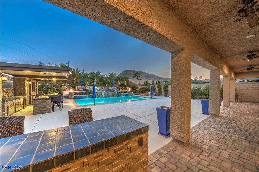 6177 Lautman Ridge, Las Vegas, NV 89141