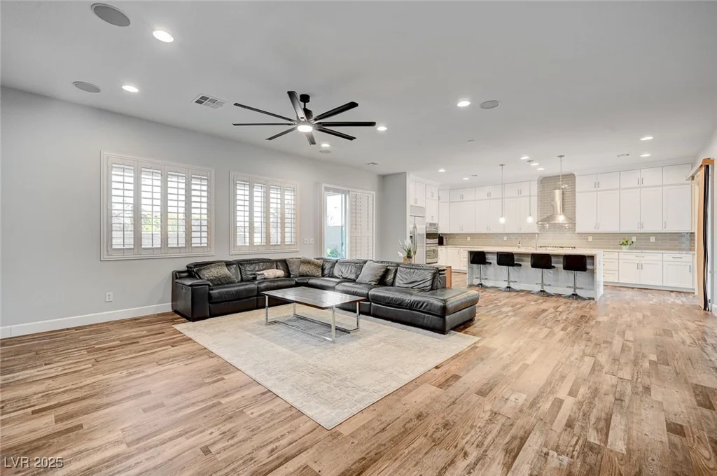 7821 Brianna Cheerful, Las Vegas, NV 89178