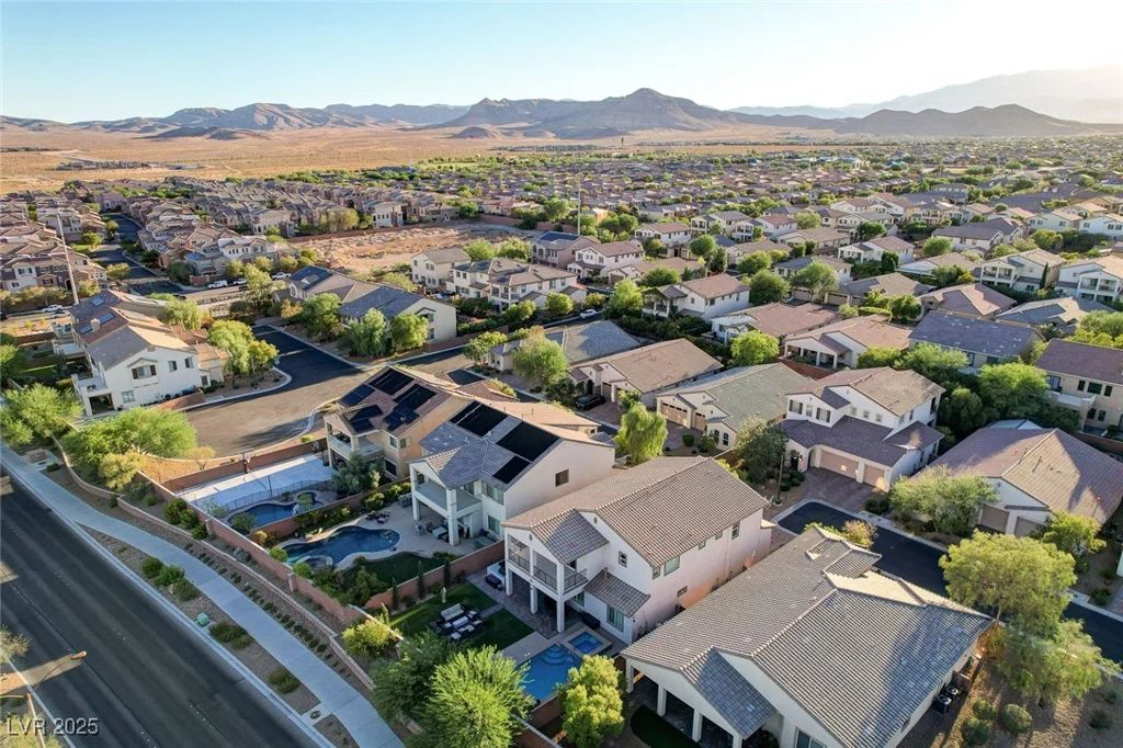 7821 Brianna Cheerful, Las Vegas, NV 89178