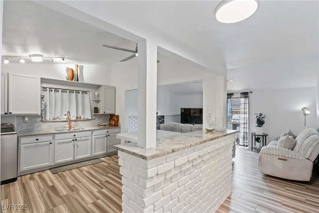 3634 San Pascual, Las Vegas, NV 89115