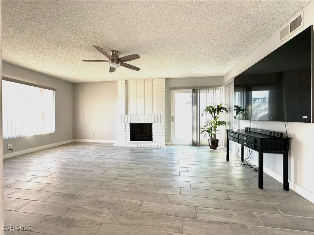 2600 Congress, Las Vegas, NV 89121