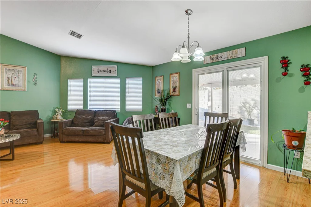 730 Brittany Falls, North Las Vegas, NV 89031