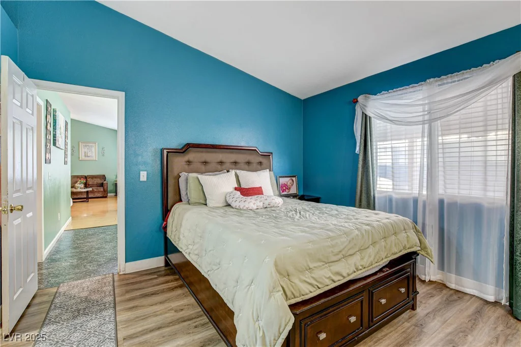 730 Brittany Falls, North Las Vegas, NV 89031