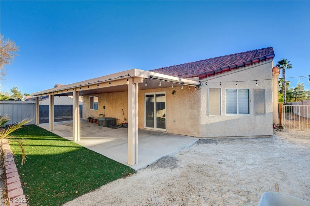 730 Brittany Falls, North Las Vegas, NV 89031