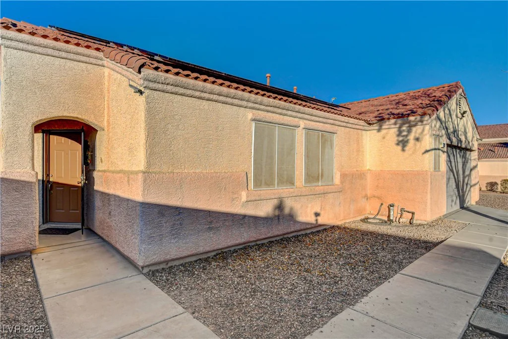 730 Brittany Falls, North Las Vegas, NV 89031