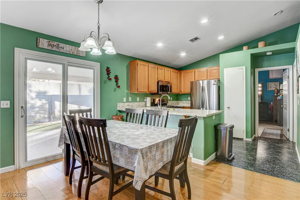 730 Brittany Falls, North Las Vegas, NV 89031