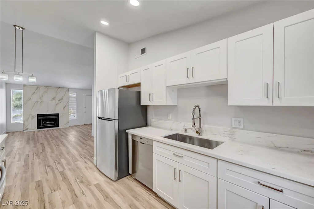 2346 Jack Pine, Las Vegas, NV 89108