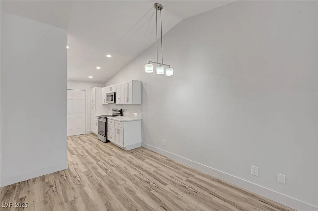 2346 Jack Pine, Las Vegas, NV 89108