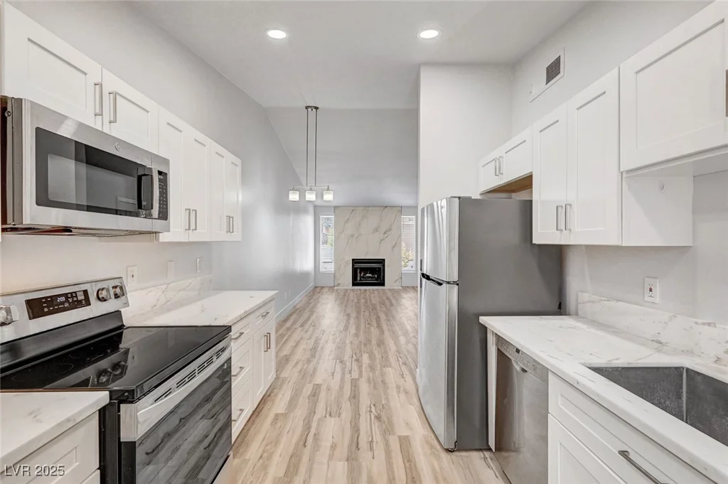 2346 Jack Pine, Las Vegas, NV 89108