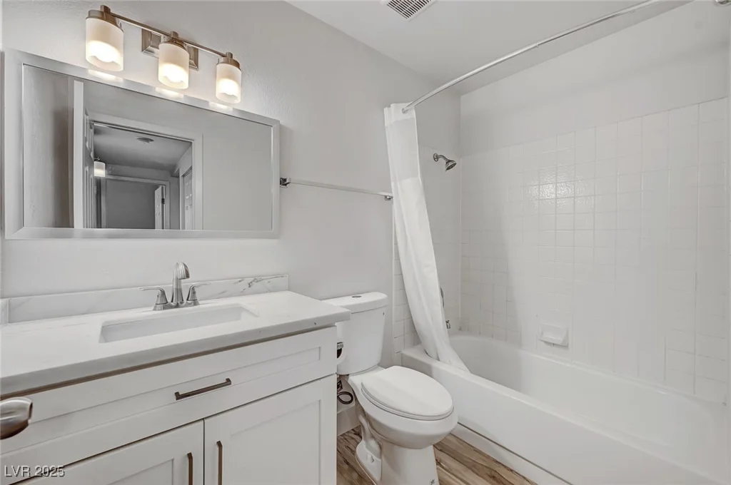 2346 Jack Pine, Las Vegas, NV 89108