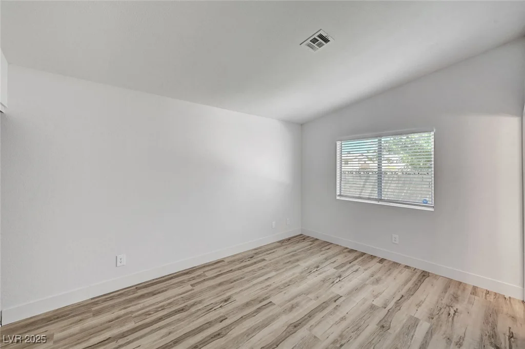 2346 Jack Pine, Las Vegas, NV 89108