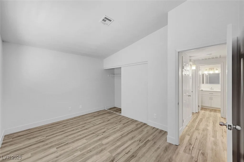 2346 Jack Pine, Las Vegas, NV 89108