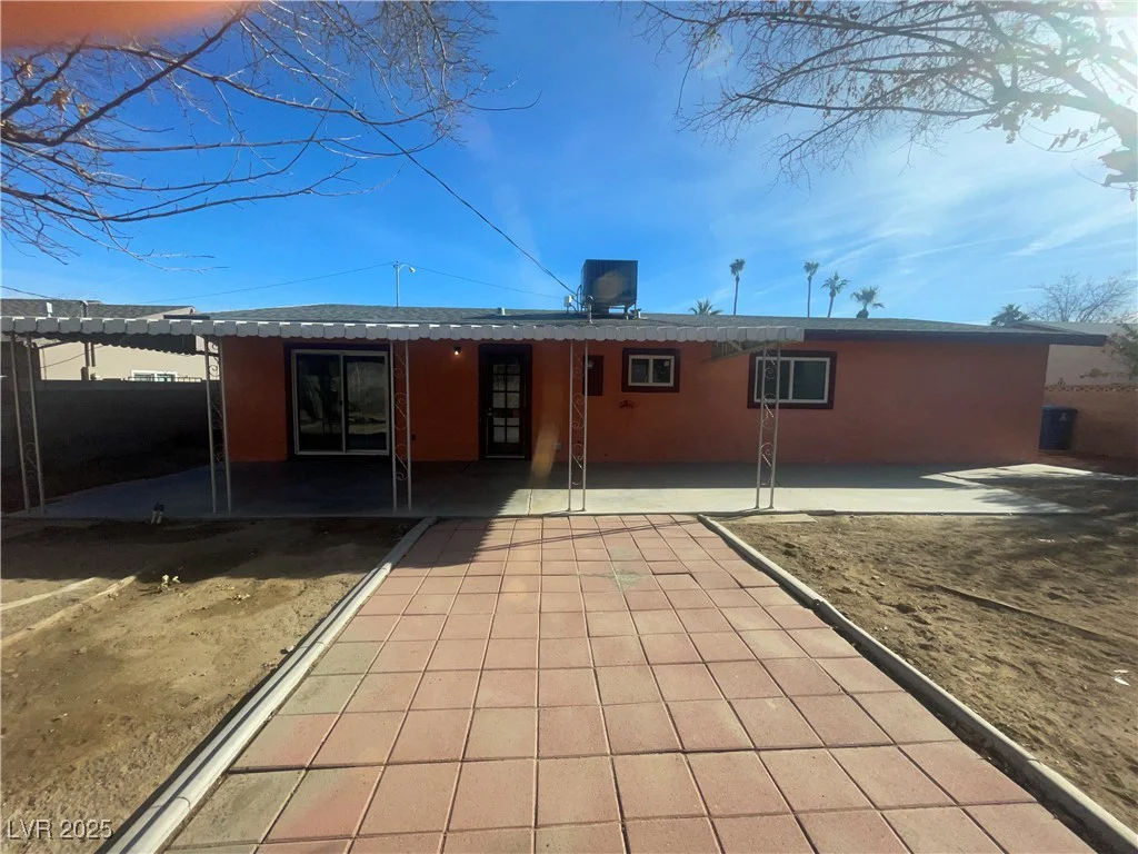 3219 Bluebird, Las Vegas, NV 89121