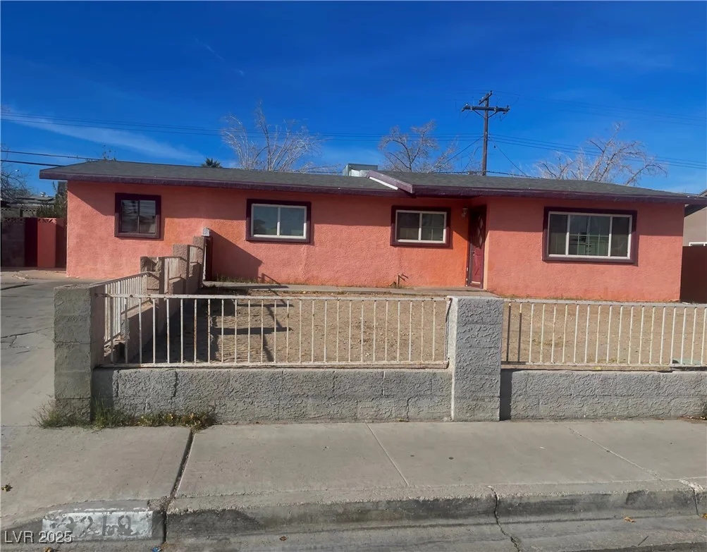 3219 Bluebird, Las Vegas, NV 89121