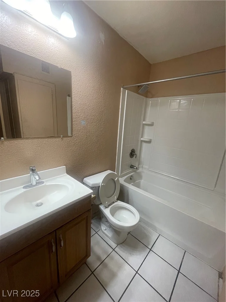 3219 Bluebird, Las Vegas, NV 89121