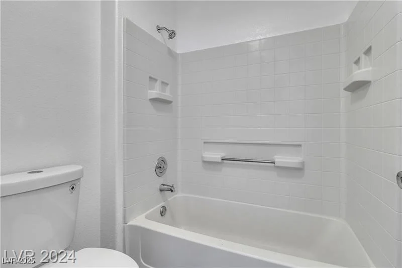1530 Camarillo, North Las Vegas, NV 89031