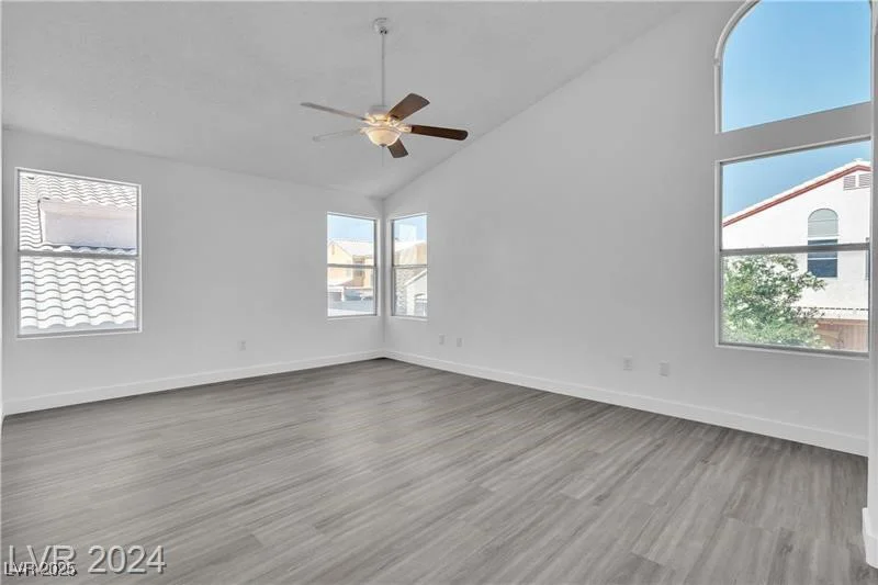 1530 Camarillo, North Las Vegas, NV 89031