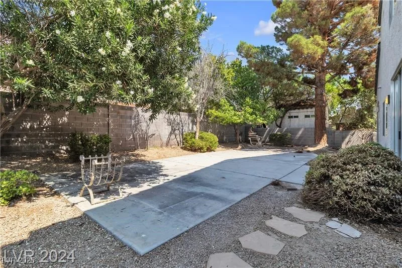 1530 Camarillo, North Las Vegas, NV 89031