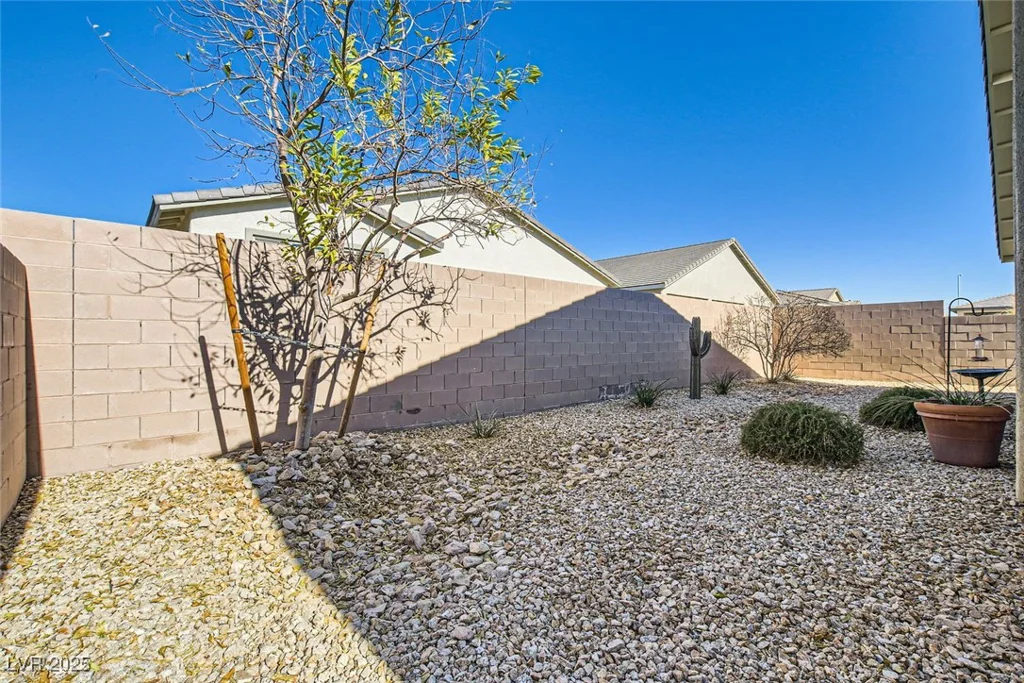 2388 Dalewood, North Las Vegas, NV 89086