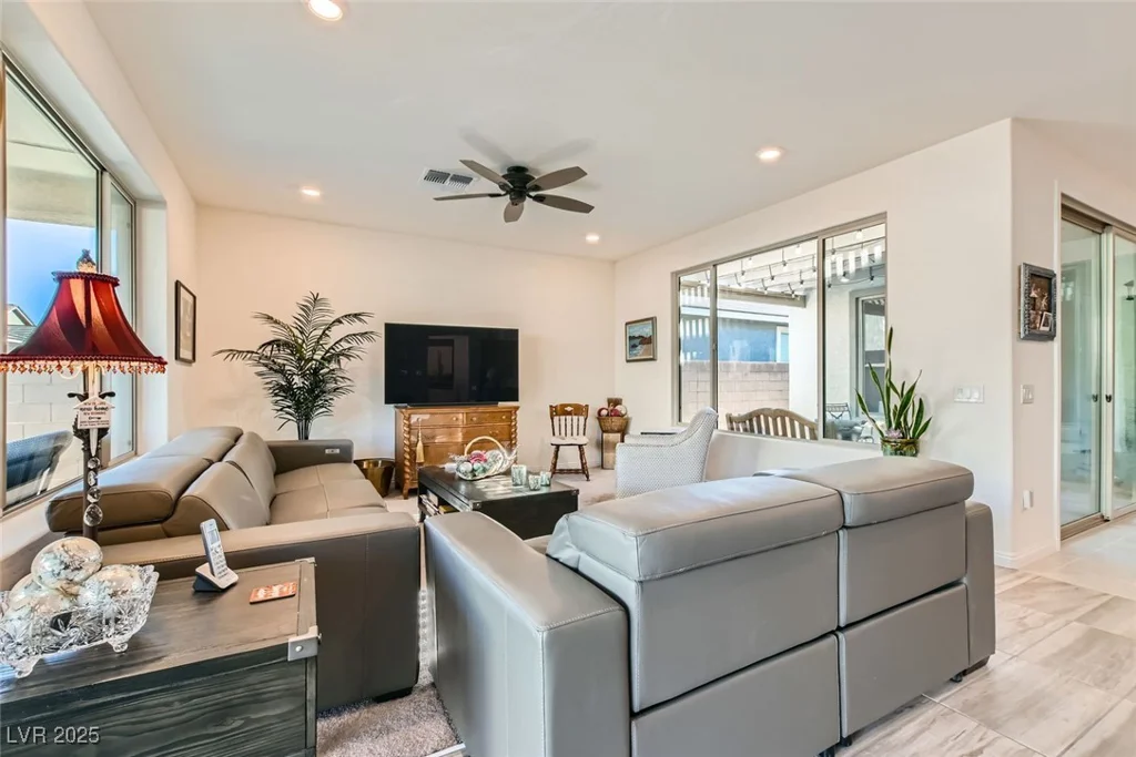 2388 Dalewood, North Las Vegas, NV 89086