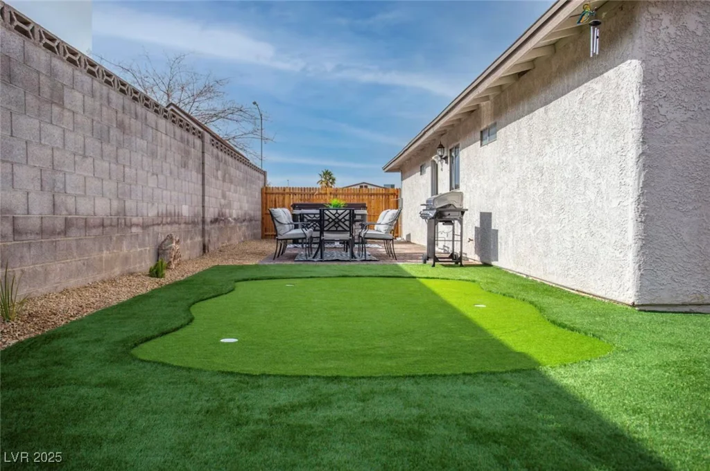461 Chesapeake, Henderson, NV 89015