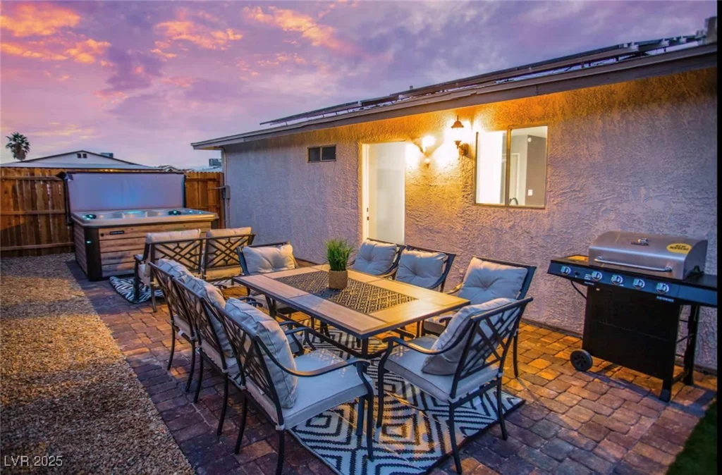 461 Chesapeake, Henderson, NV 89015