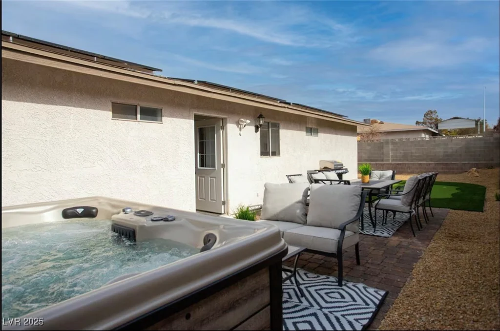 461 Chesapeake, Henderson, NV 89015