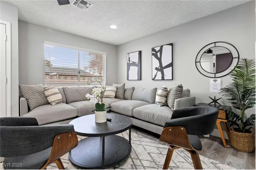 461 Chesapeake, Henderson, NV 89015