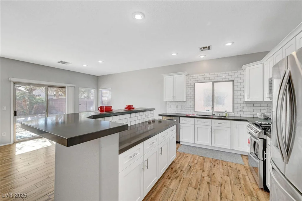 5919 Pavilion Lakes, Las Vegas, NV 89122