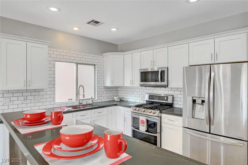 5919 Pavilion Lakes, Las Vegas, NV 89122