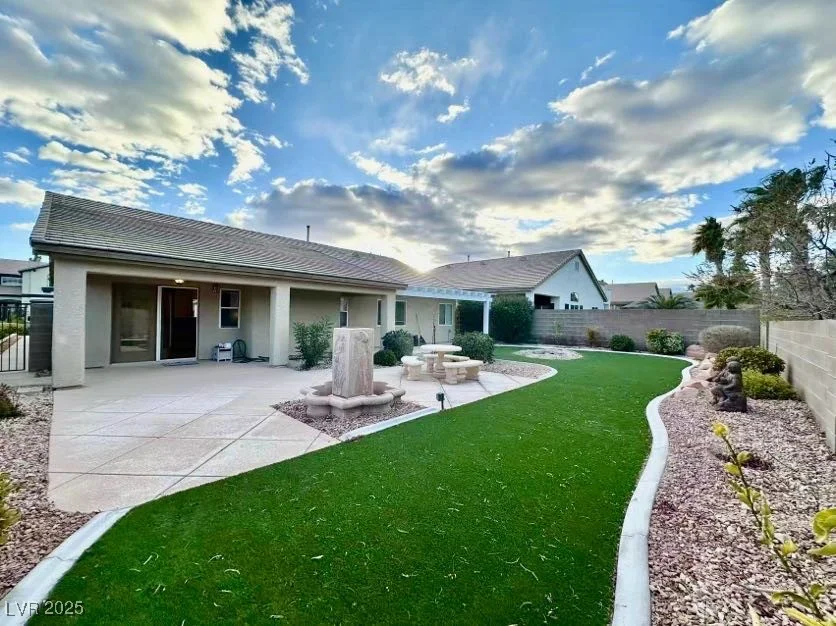 8108 Marin Pointe, Las Vegas, NV 89131
