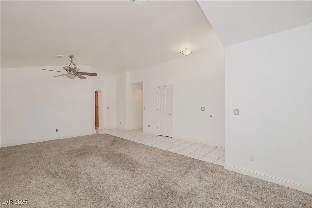 5012 Camino Del Rancho, Las Vegas, NV 89130