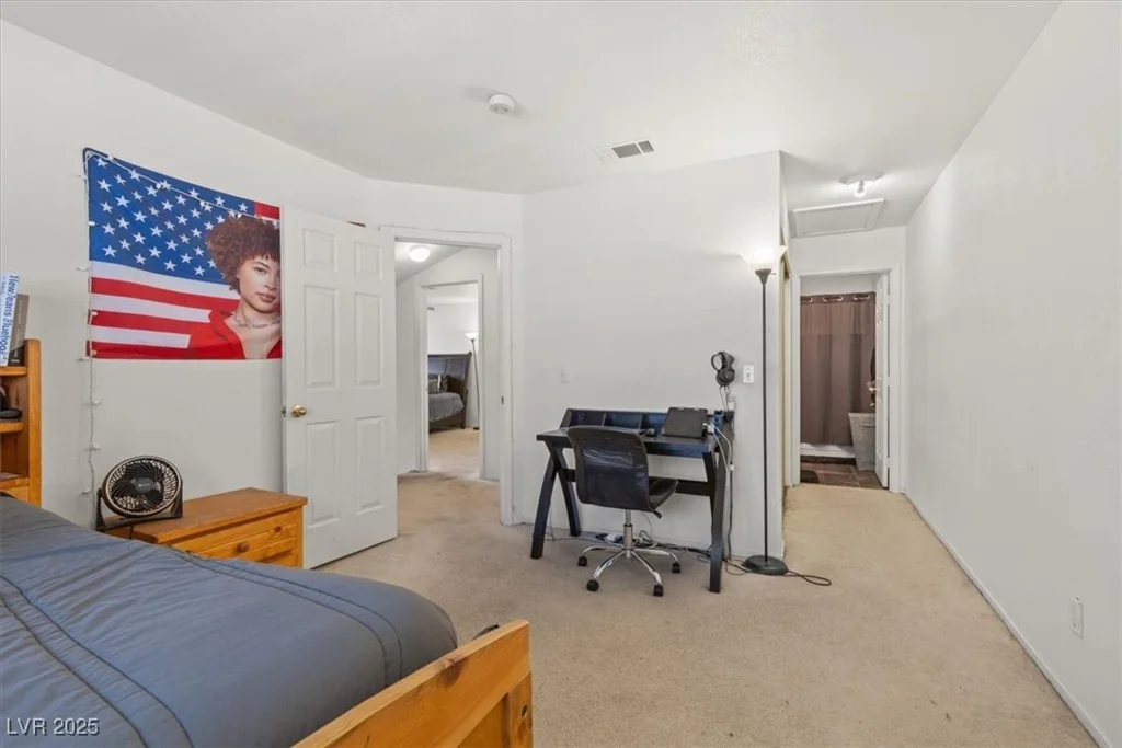 7729 Almeria, Las Vegas, NV 89128