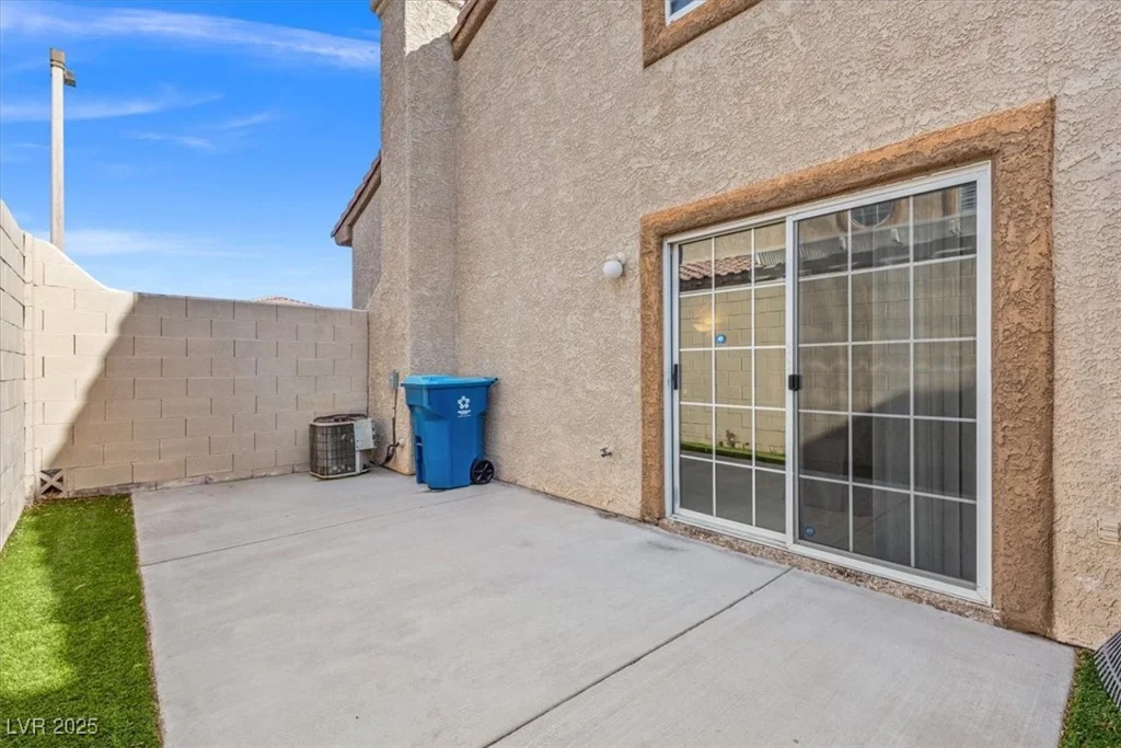 7729 Almeria, Las Vegas, NV 89128