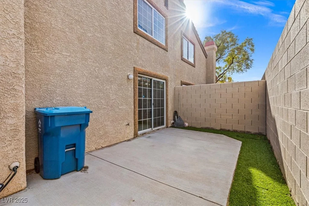 7729 Almeria, Las Vegas, NV 89128