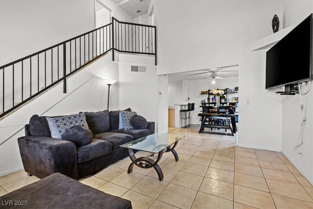 7729 Almeria, Las Vegas, NV 89128