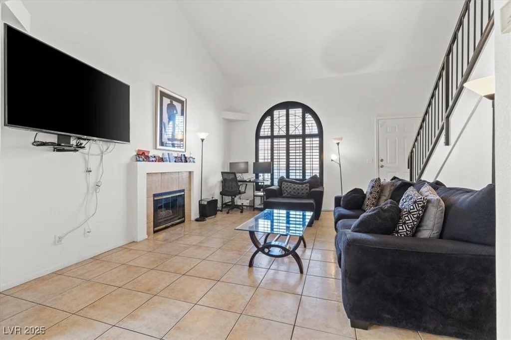7729 Almeria, Las Vegas, NV 89128