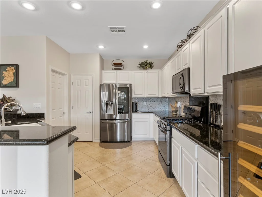 2179 Burtonsville, Henderson, NV 89044