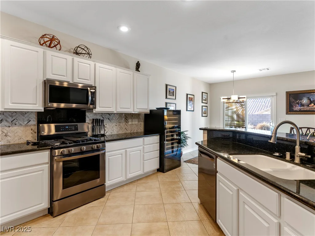 2179 Burtonsville, Henderson, NV 89044