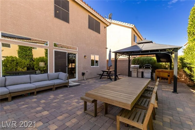 5464 Tartan Hill, Las Vegas, NV 89141
