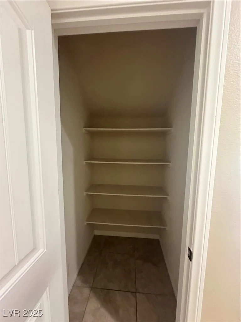 181 Elexese, Las Vegas, NV 89183
